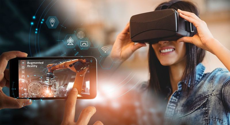 Read more about the article 🌟 Augmented Reality (AR) Redefining Industries Beyond Entertainment! 🚀✨